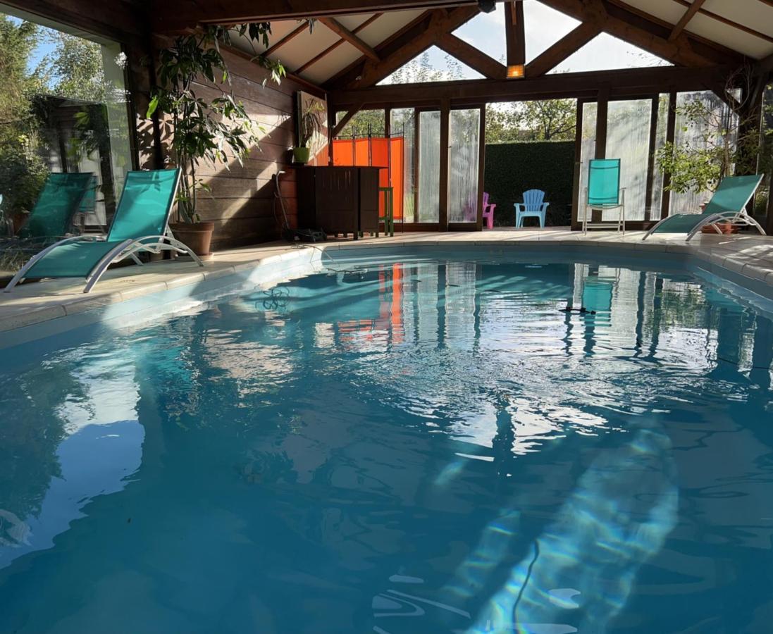 Maison avec piscine et sauna à Vire Extérieur photo