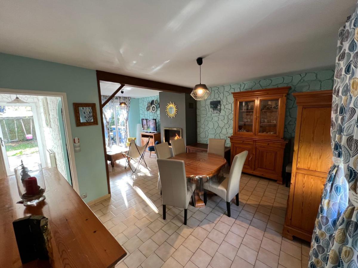 Maison avec piscine et sauna à Vire Extérieur photo
